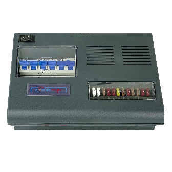 PDU met kabelboom en watersensor